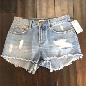 Billabong Women’s Drift Away short